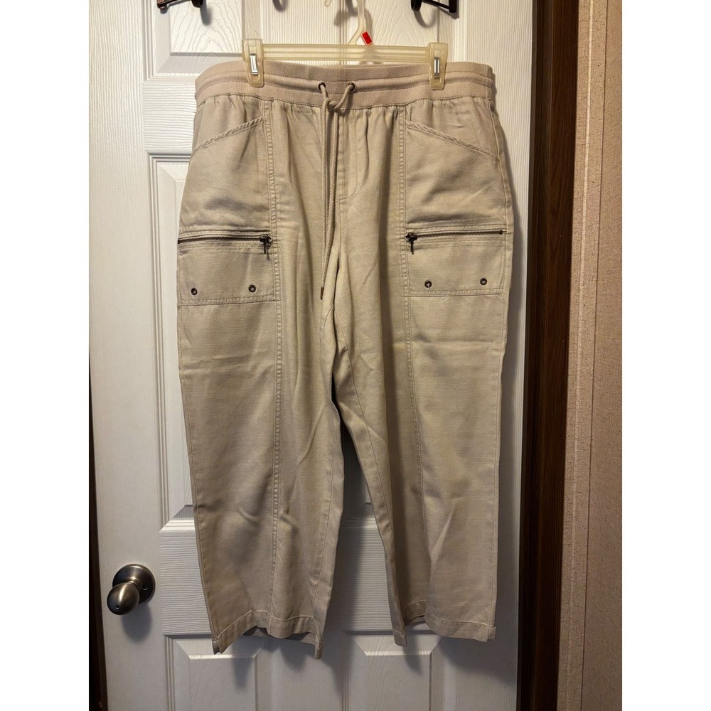 Intro Love the Fit Women Tan Khaki Tencel Cotton Cargo Capri Pants Size 16 75417